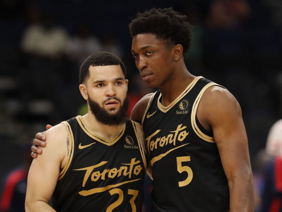 球迷对场上 球迷对场上