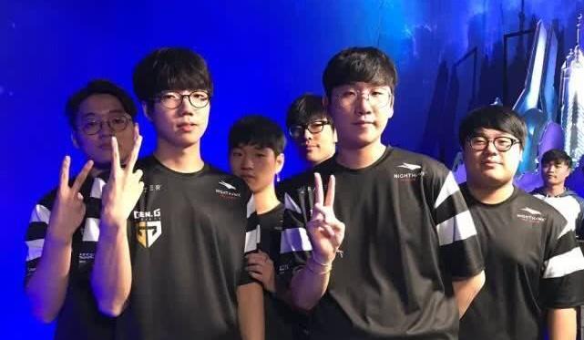 正是邓亚萍 正是邓亚萍